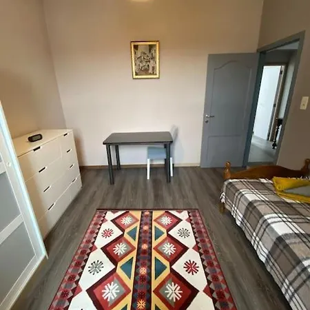 Apartment Двухкомнатная Квартира В Самом Центре Г. Антверпен