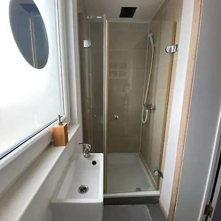 Двухкомнатная Квартира В Самом Центре Г. Антверпен Apartment *